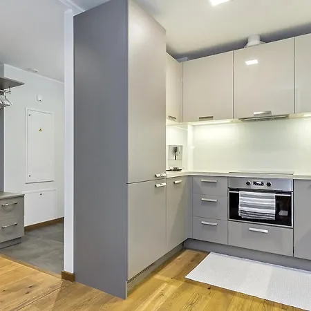Luxuriously Furnished, Spacious Rotermanni Jewel Apartment *