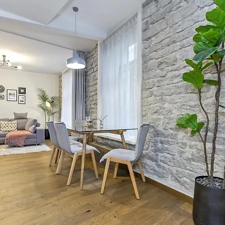 Apartamento Luxuriously Furnished, Spacious Rotermanni Jewel *