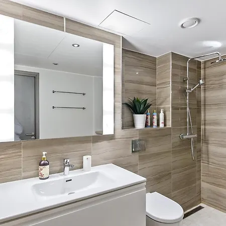 Apartamento Luxuriously Furnished, Spacious Rotermanni Jewel *