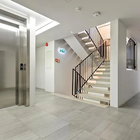 Luxuriously Furnished, Spacious Rotermanni Jewel * Tallin